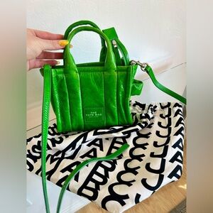 Marc Jacobs The Shiny Crinkle Crossbody Tote bag